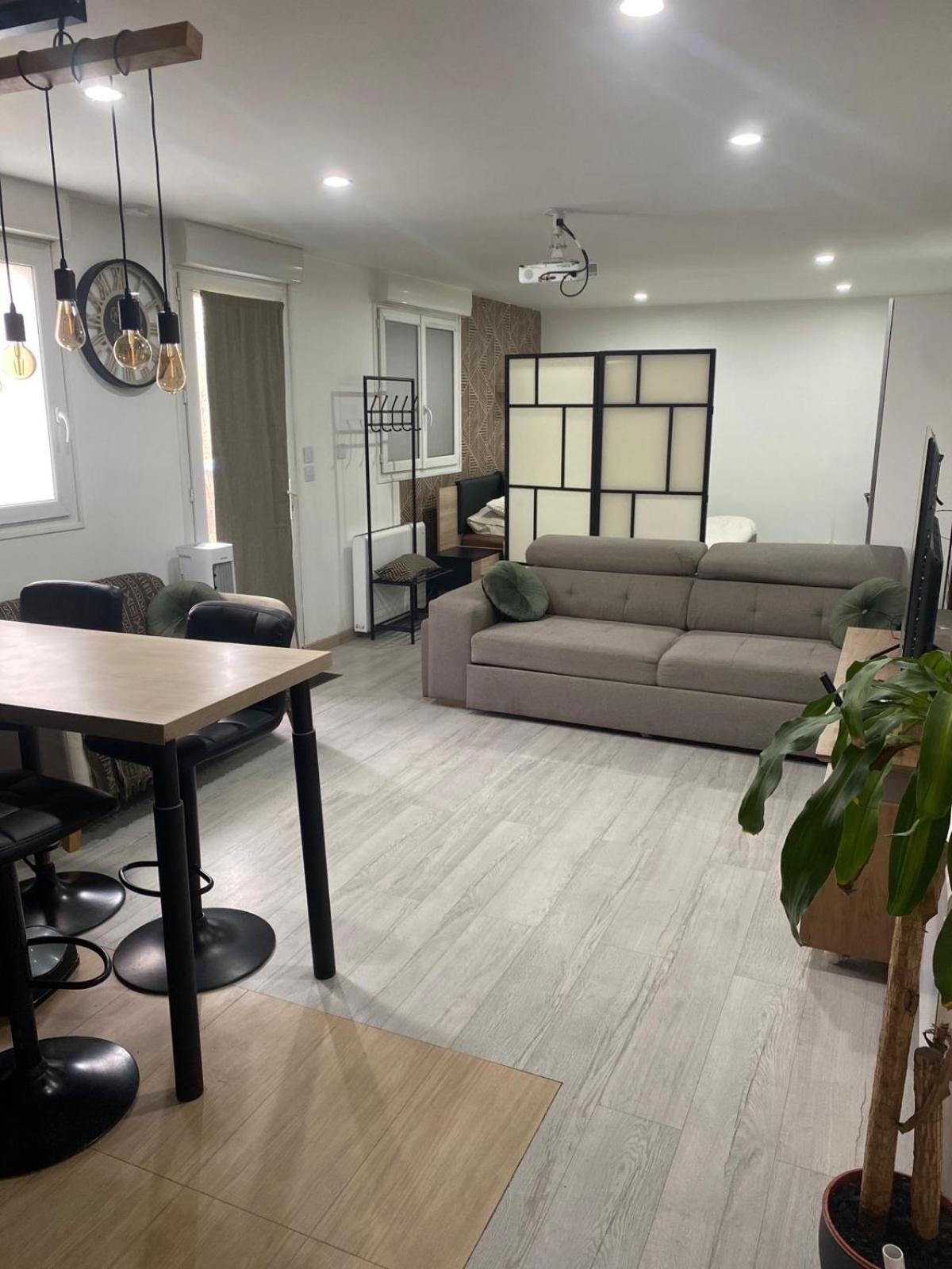Atelier Chaleureux 40M2 - Proche Cdg Parc Des Expo Appartement Tremblay-en-France Buitenkant foto